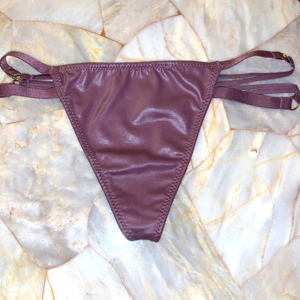 VS Very Sexy Faux Leather XSmall Thong Panty Light Purple G-String XS